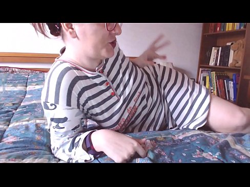 ❤️ E lawe i kēia moa ʻeleʻele nui i loko o kou waha ke kauā liʻiliʻi ️ Porno ma haw.courseclass.ru ☑
